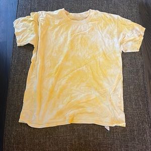 Super cute yellow tie-dye